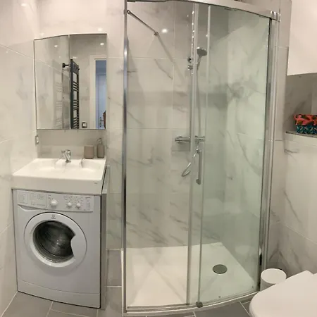 Climatise Rdj Dans Avec Piscine Apartment Antibes